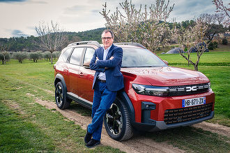 Principalele nume vehiculate pentru a prelua conducerea Renault Group: Denis le Vot, șeful Dacia, și Maxime Picat, director Stellantis