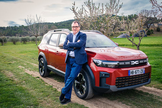 Principalele nume vehiculate pentru a prelua conducerea Renault Group: Denis le Vot, șeful Dacia, și Maxime Picat, director Stellantis