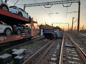 FOTO&VIDEO Ford cere despăgubiri de la CFR Călători pentru avarierea a peste 100 de autoturisme, într-un accident feroviar din România survenit acum mai bine de 2 ani