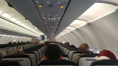 Iranul redeschide spațiul aerian