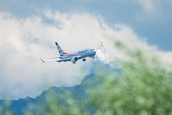 FOTO Nouă companie aeriană intră în România