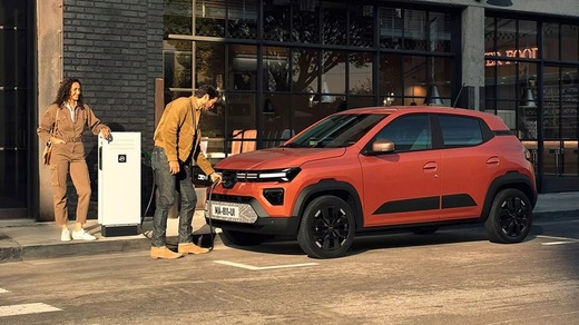 Marea Britanie a decis să subvenționeze mașinile electrice, dar nu și pe cele de la Tesla