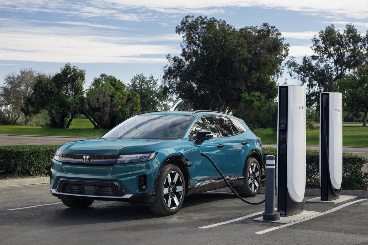 Acord - Proprietarii de mașini Honda primesc acces la Superchargerele Tesla, dar trebuie să plătească 200 de euro pe un adaptor