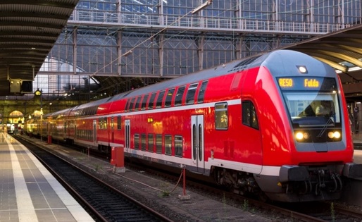 Tren cu 100 de pasageri a deraiat în Germania