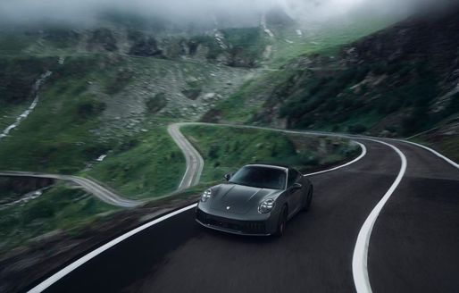 FOTO Porsche lansează o ediție specială pentru România: Omagiu adus Transfăgărășanului