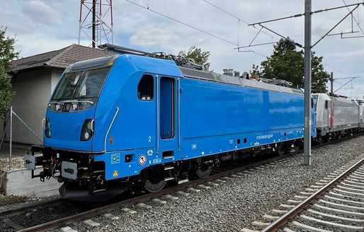 FOTO România primește prima locomotivă electrică nou construită cumpărată prin PNRR. Pe ce rute va circula