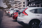 Constructorii auto de lux avertizează asupra unor costuri combinate de 889 milioane dolari din cauza tarifelor SUA