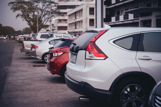 Constructorii auto de lux avertizează asupra unor costuri combinate de 889 milioane dolari din cauza tarifelor SUA