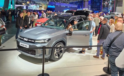 Dacia scade peste media pieței în Franța