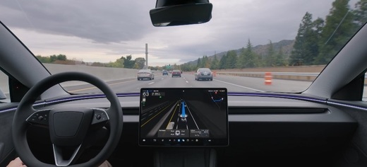 Tesla anunță un nou model de conducere autonomă, Full Self-Driving, cu îmbunătățiri majore: lansare posibilă luna viitoare