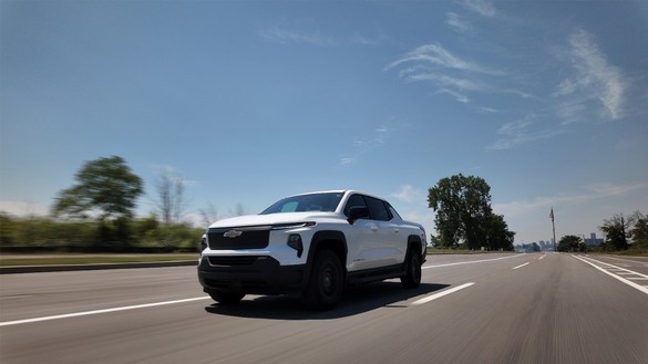 FOTO Record mondial de autonomie cu o mașină electrică: 1.700 kilometri cu o singură încărcare