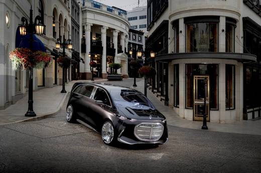 VIDEO & FOTO Mercedes a uimit americanii din California cu conceptul de lux Vision V, viitoarea Grand Limousine VLS
