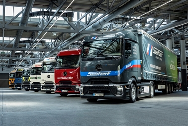 Mercedes-Benz a început livrările noului camion electric eActros 600. „Din Germania în Norvegia, din Franța în România!”