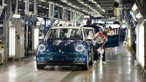 SURPRIZĂ FOTO Gigant auto chinez își creează propria unitate de producție în România 