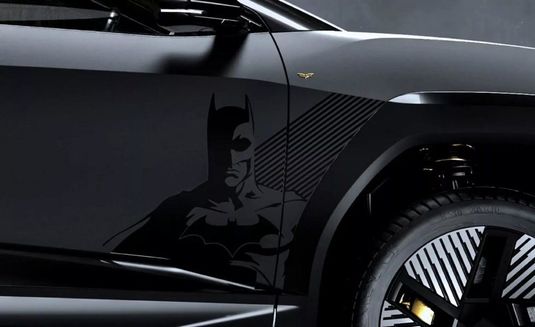 Primul „Batmobil oficial” din lume, lansat FOTO