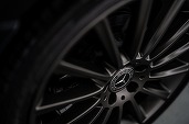 Mercedes-Benz își vinde participația la Nissan, pentru 325 milioane de dolari
