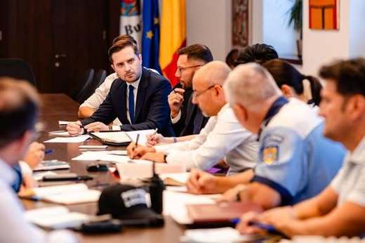 ANUNȚ Măsuri pentru fluidizarea traficului de mașini în București FOTO