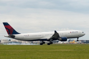 Un zbor Detroit-Shanghai s-a transformat într-un coșmar: pilotul s-a îmbolnăvit