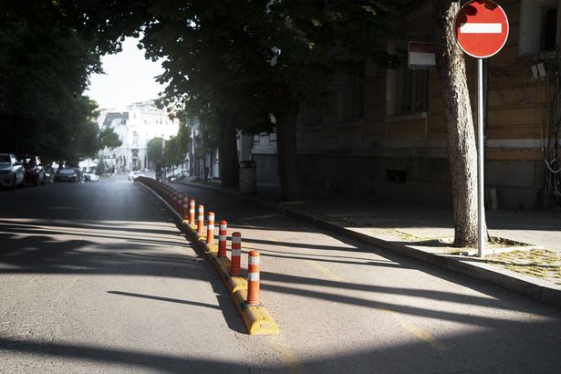 Anunț către șoferi: Parcări interzise pe mari bulevarde din București 