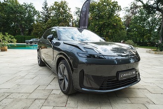 FOTO Chinezii de la Lynk & Co au lansat pe piața din România un nou model plug-in hybrid