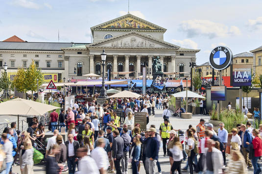 FOTO Salonul Auto din Munchen a dat lovitura - cifre record de participare și un nou contract pentru industria auto germană: „Suntem lideri globali!”