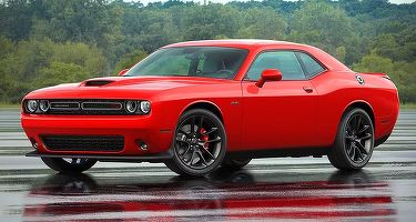 Stellantis anulează planurile de electrificare din SUA și se întoarce la motoarele V8