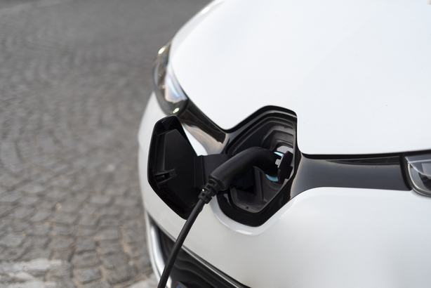 Elon Musk a cumpărat acțiuni Tesla de 1 miliard de dolari, primul său plasament din 2020