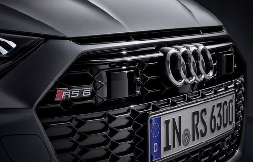 Primele imagini cu viitorul Audi RS6 e-tron FOTO