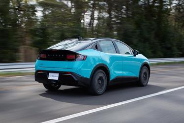 Producția Nissan Leaf, afectată de lipsa bateriilor