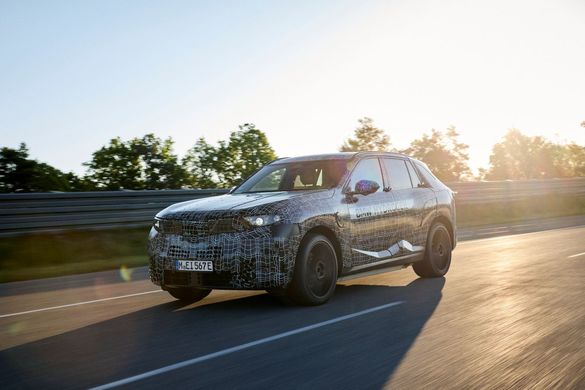 FOTO Primele imagini cu noul X5 și un anunț suprinzător: BMW nu renunță la diesel, dar va introduce a cincea propulsie diferită pe viitoarea generație