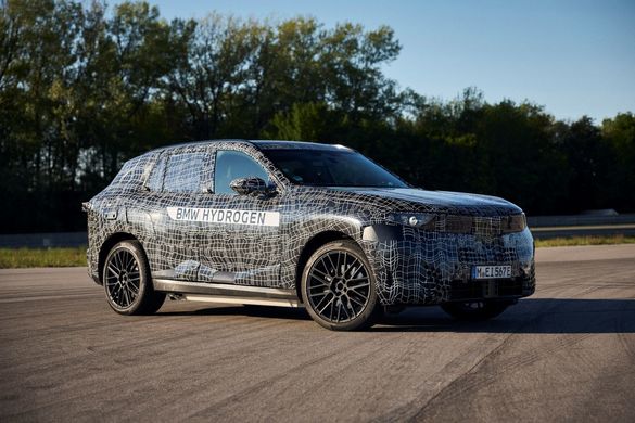FOTO Primele imagini cu noul X5 și un anunț suprinzător: BMW nu renunță la diesel, dar va introduce a cincea propulsie diferită pe viitoarea generație