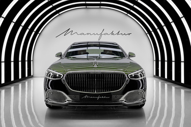 FOTO Mercedes-Benz lansează o mașină în ediție limitată, de doar 50 de exemplare și cu aur de 24 de karate și fluiere de șampanie