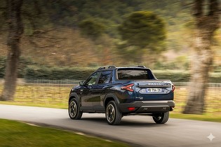 SURPRIZĂ FOTO După controversatul Dacia Duster Pickup, urmează adevăratul pickup Bigster/Niagara