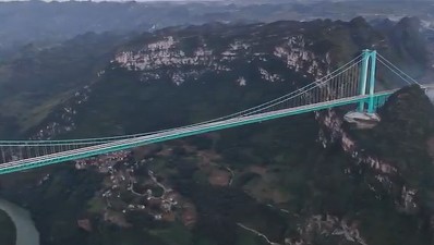 China a inaugurat cel mai înalt pod din lume VIDEO