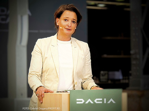 INTERVIU Katrin Adt, noua șefă Dacia, transferată de la Mercedes: Simți că Dacia este un brand românesc. Primul lucru pe care l-am făcut a fost să merg în România și să cunosc rădăcinile brandului. Am fost impresionată