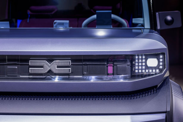 ULTIMA ORĂ VIDEO & FOTO Premieră mondială Dacia Hipster Concept – o mașină electrică de numai 3 metri care inaugurează un nou segment auto în Europa