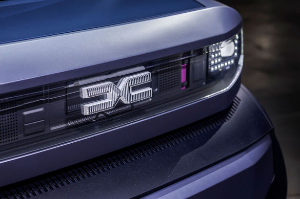 ULTIMA ORĂ VIDEO & FOTO Premieră mondială Dacia Hipster Concept – o mașină electrică de numai 3 metri care inaugurează un nou segment auto în Europa
