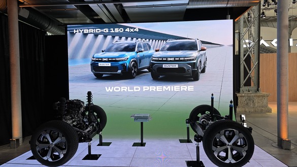 VIDEO&FOTO Dacia Duster și Bigster cu tracțiune 4x4 automată înlocuiesc oficial vechea tracțiune 4x4 manuală