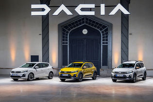 ULTIMA ORĂ VIDEO&FOTO Noile Dacia Sandero, Logan și Jogger, lansate cu un nou design și motoare hybrid