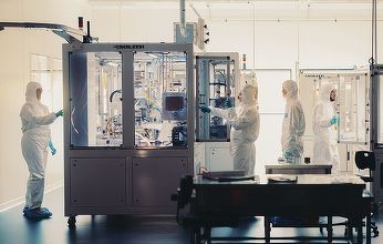 Renault trece la baterii LFP, începând cu Dacia Spring. Și-a creat laborator pentru celule de baterii