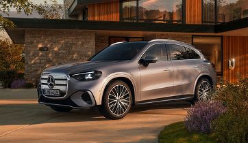 Mercedes lansează o nouă investiție în România, cu Bolojan FOTO