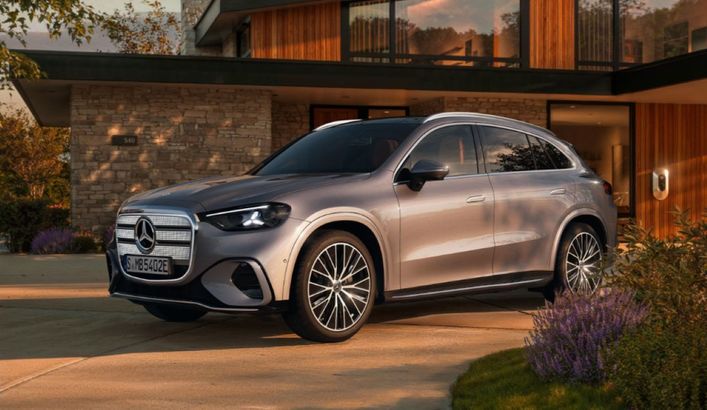 Mercedes lansează o nouă investiție în România, cu Bolojan FOTO