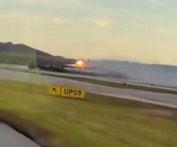 VIDEO Avion de marfă prăbușit pe un aeroport din SUA. Mai mulți morți și răniți