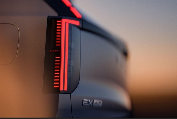FOTO Volvo are o nouă strategie: Cum va depăși BMW, Audi și Mercedes pe segmentul electric 