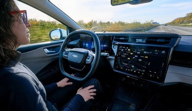 PREMIERĂ VIDEO Ford va produce la Craiova primele mașini cu conducere autonomă "made in România"