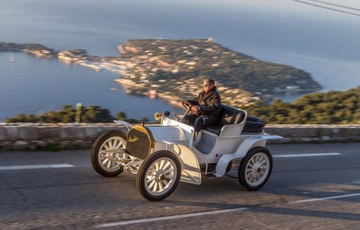 125 ani de la prima mașină Mercedes FOTO