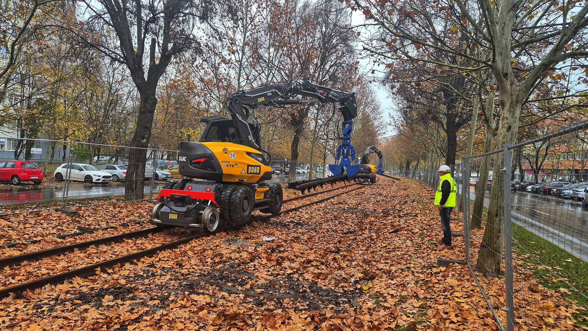 FOTO Linie de tramvai folosită zilnic de zeci de mii de bucureșteni, pusă de Nicușor Dan în modernizare, intră în reparații