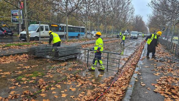 FOTO Linie de tramvai folosită zilnic de zeci de mii de bucureșteni, pusă de Nicușor Dan în modernizare, intră în reparații