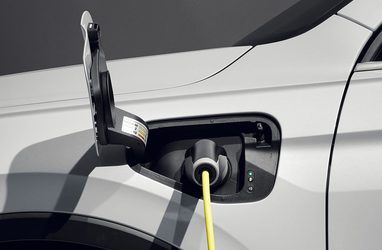 PREMIERĂ Vânzările de mașini plug-in hybrid le-au depăsit pe cele diesel în Europa