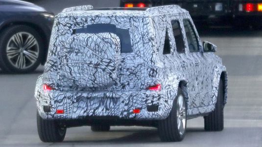 FOTO SPION Mercedes pregătește un G Class mai mic și mai ieftin